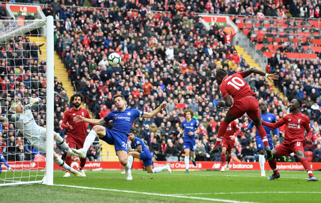 Carragher says he'd rather lose Salah than Mané