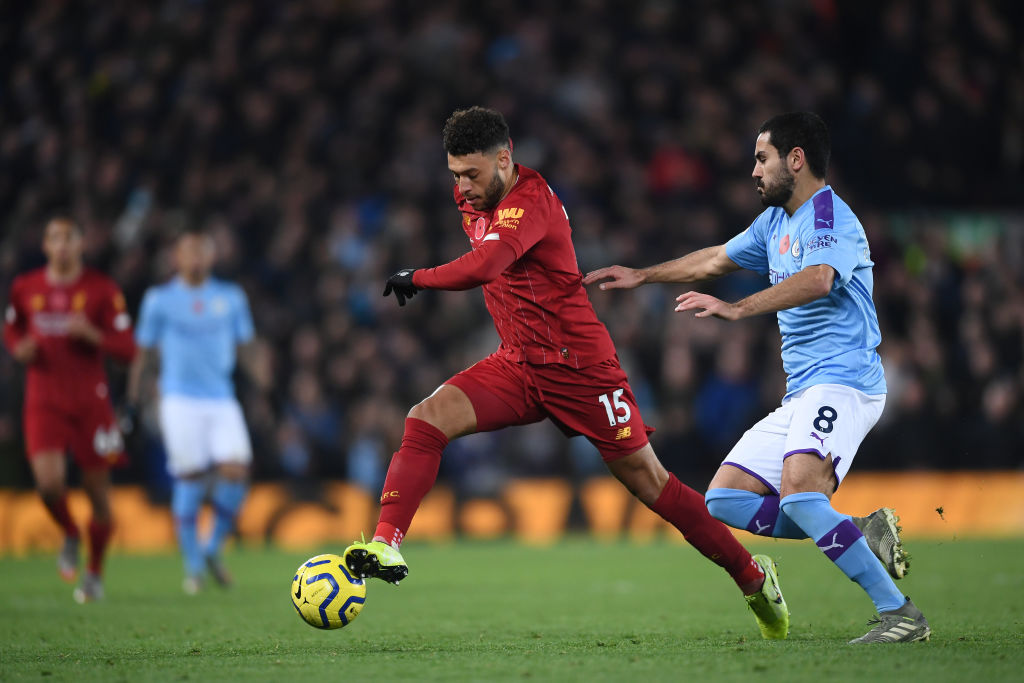 Alex Oxlade-Chamberlain has collected the award for Liverpool Player of the Month for October.