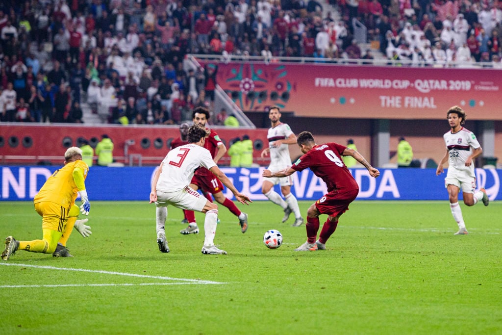 Roberto Firmino scores against Flamengo
