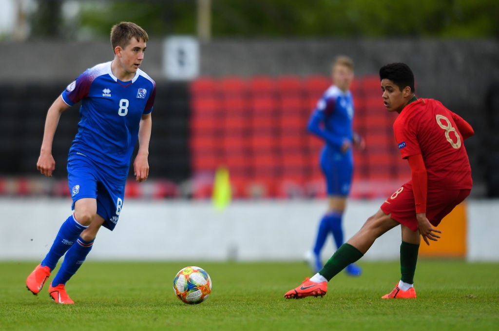 Liverpool linked Ísak Bergmann Jóhannesson has refused to rule out a move to Anfield.