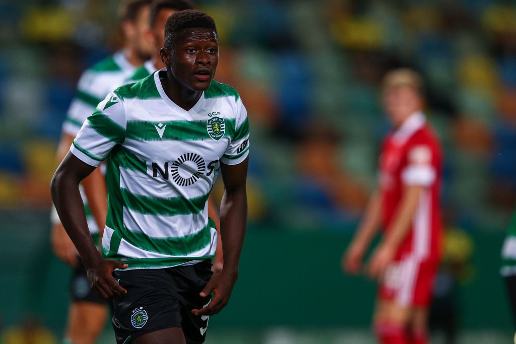 Reports in Portugal have claimed that Liverpool interest is causing Nuno Mendes to delay signing a new contract.