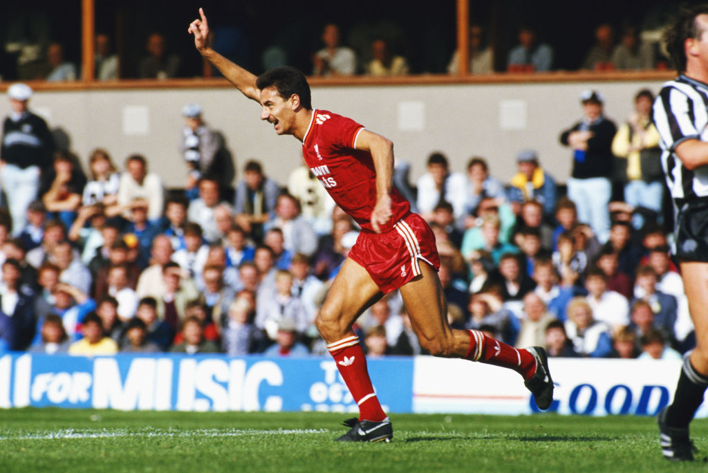 Diego Maradona has said he wishes he played alongside Ian Rush.