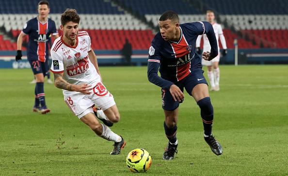Paris Saint-Germain v Stade Brest - Ligue 1
