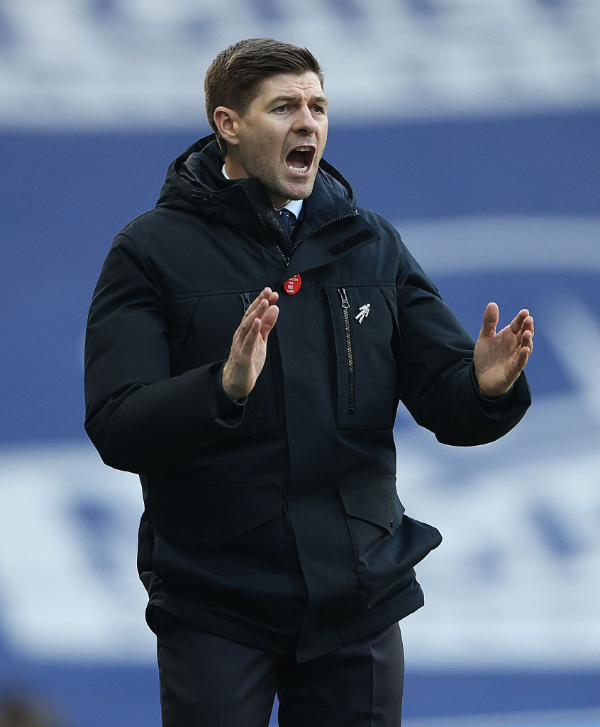 Phil Thompson has backed Steven Gerrard to take over from Jürgen Klopp.