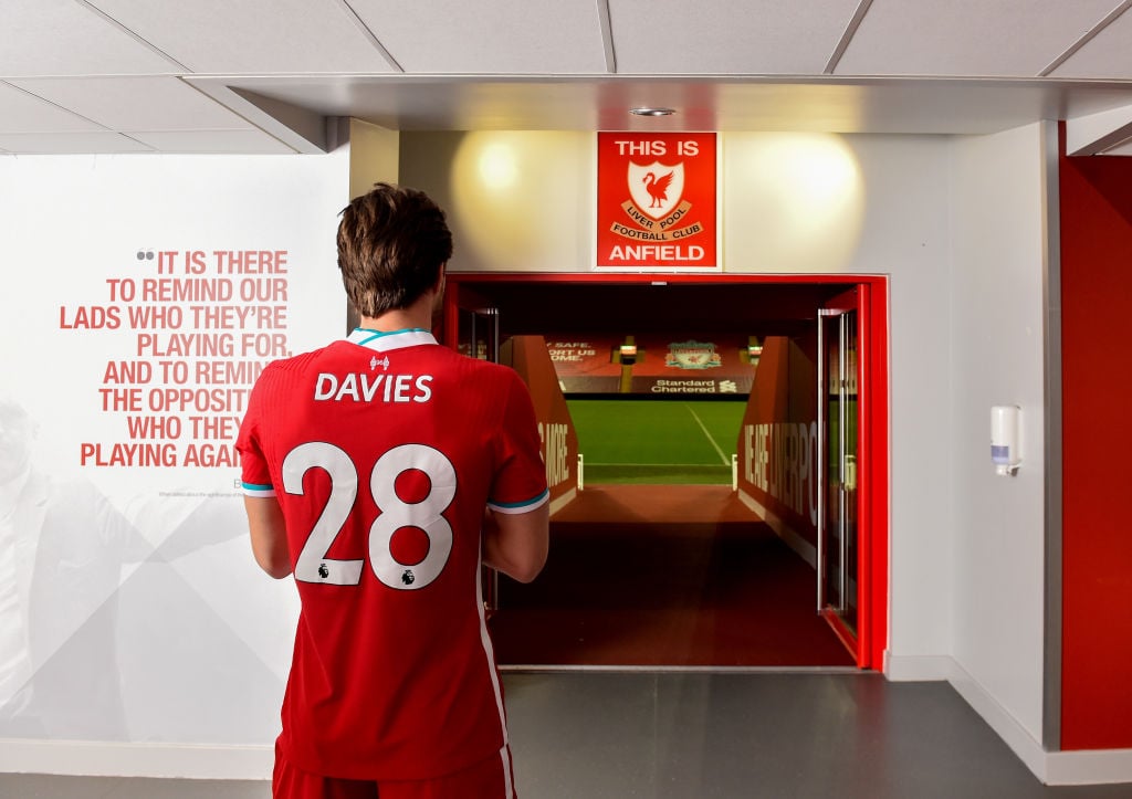 Some Liverpool fans want Ben Davies to start against Man City