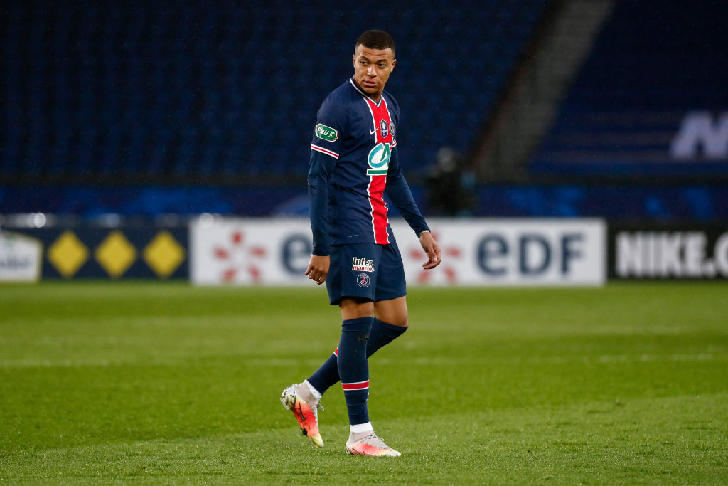 Liverpool are looking at signing a striker.