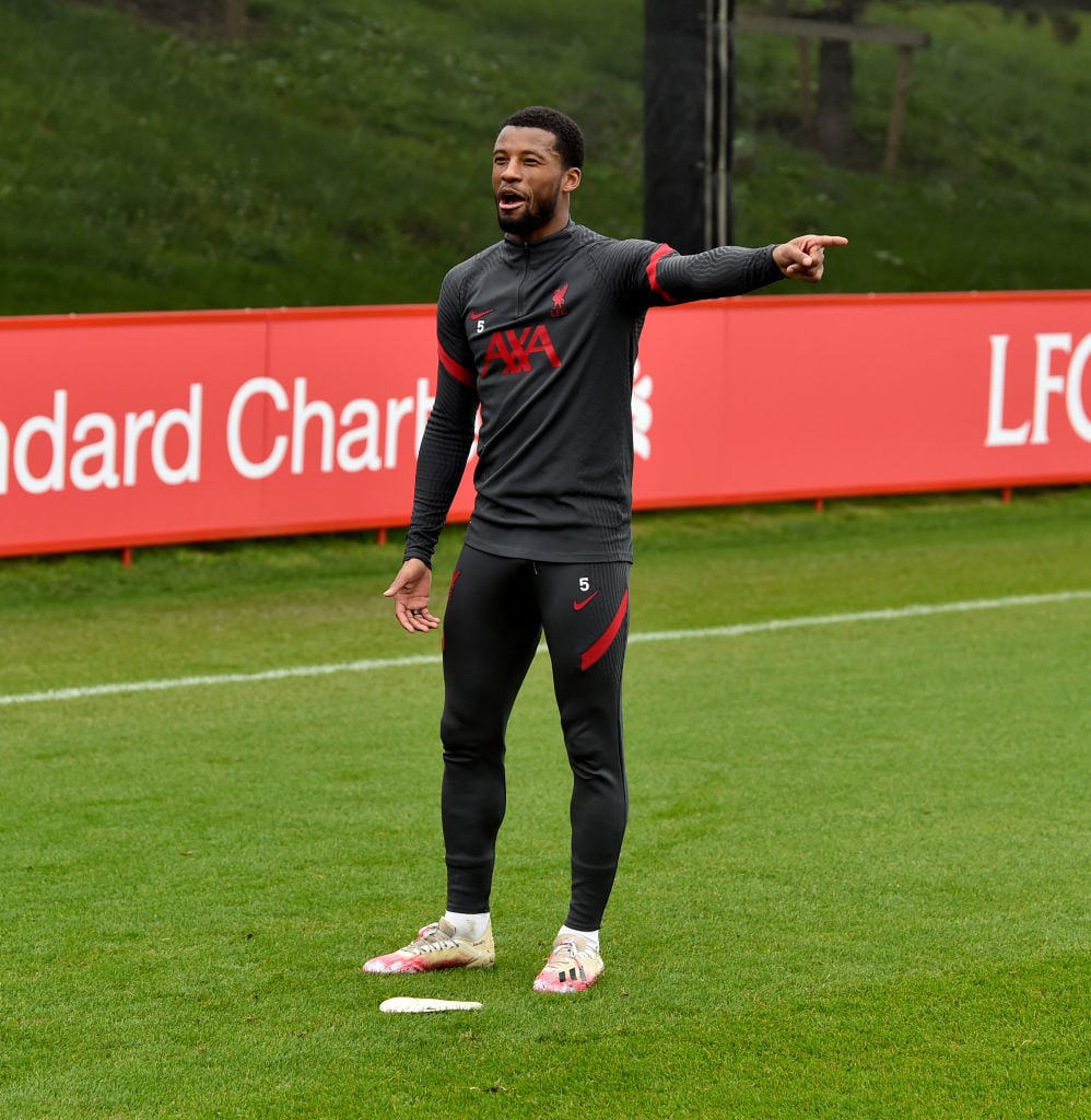 Gini Wijnaldum has agreed a contract with Barcelona.