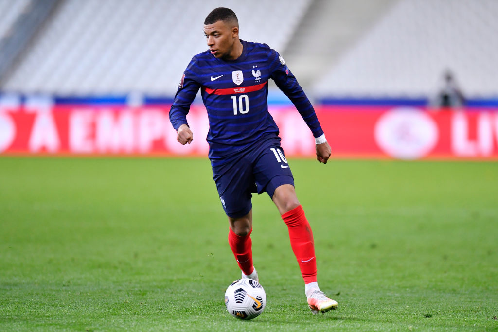 According to Duncan Castles, Liverpool will have a substantial transfer budget this summer