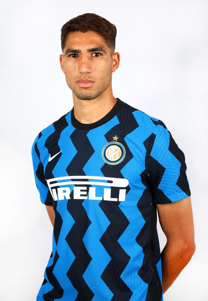 Liverpool should consider a swoop for Achraf Hakimi from Inter Milan