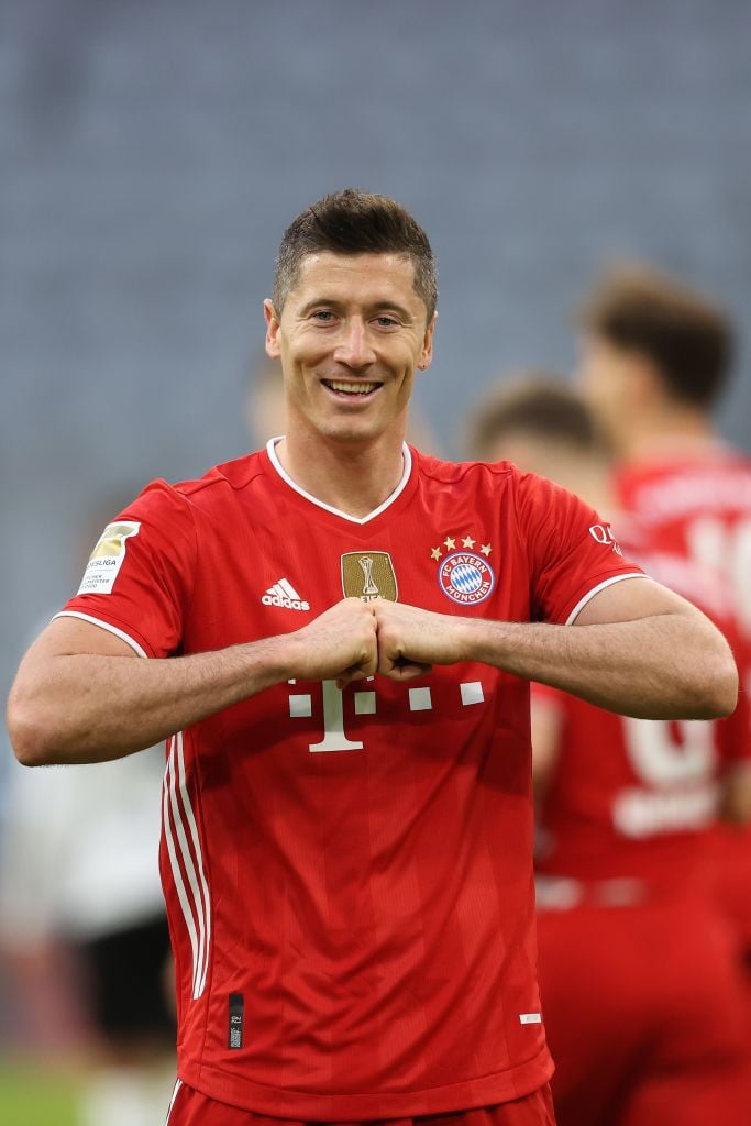 Liverpool should move for a player modeled on Robert Lewandowski