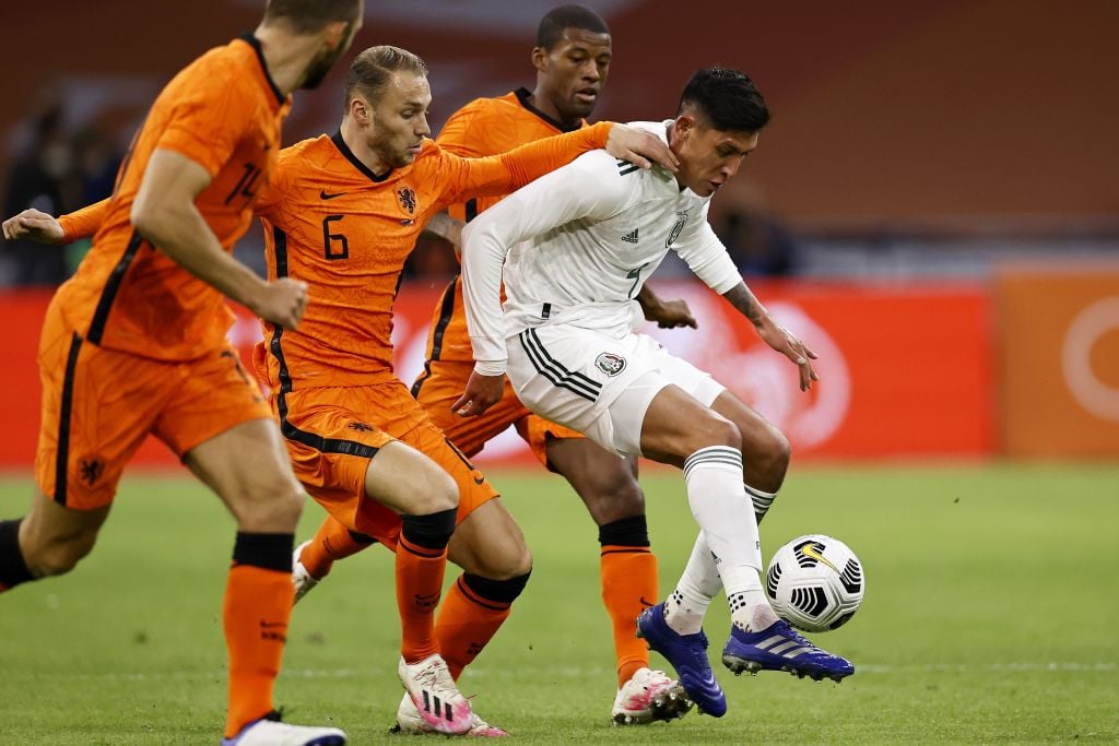 Teun Koopmeiners of Holland, Georginio Wijnaldum of Holland, Edson Alvarez of Mexico during the friendly match between the Netherlands and Mexico at the Johan Cruyff Arena on October 07, 2020 in Amsterdam, Netherlands.