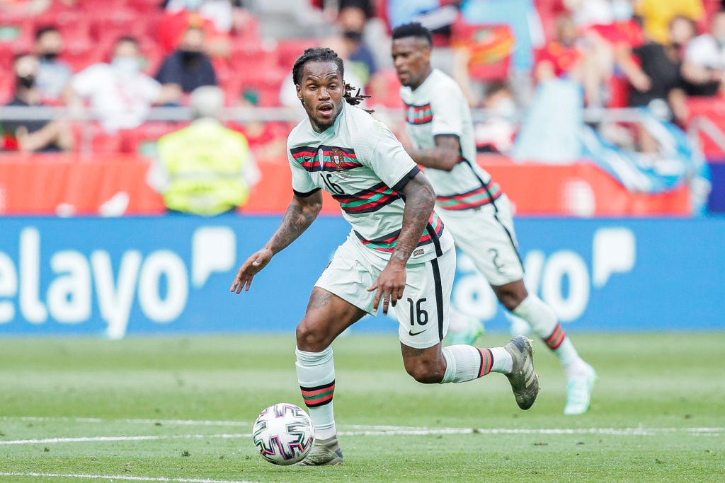 Liverpool could move for Renato Sanches and change system as a result.