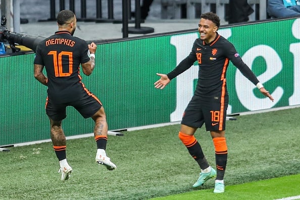 Donyell Malen after his assist for Memphis Depay