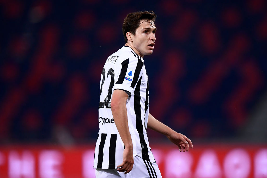 Twitter has reacted to somewhat unreliable reports that Liverpool have bid for Federico Chiesa