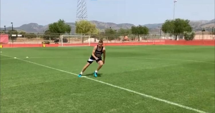 Jordan Henderson trains on holiday.