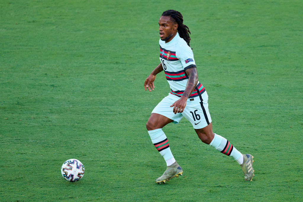 Liverpool will beat Barcelona to Renato Sanches