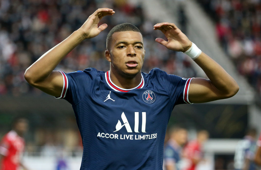 Stade Brestois 29 v Paris Saint-Germain - Ligue 1