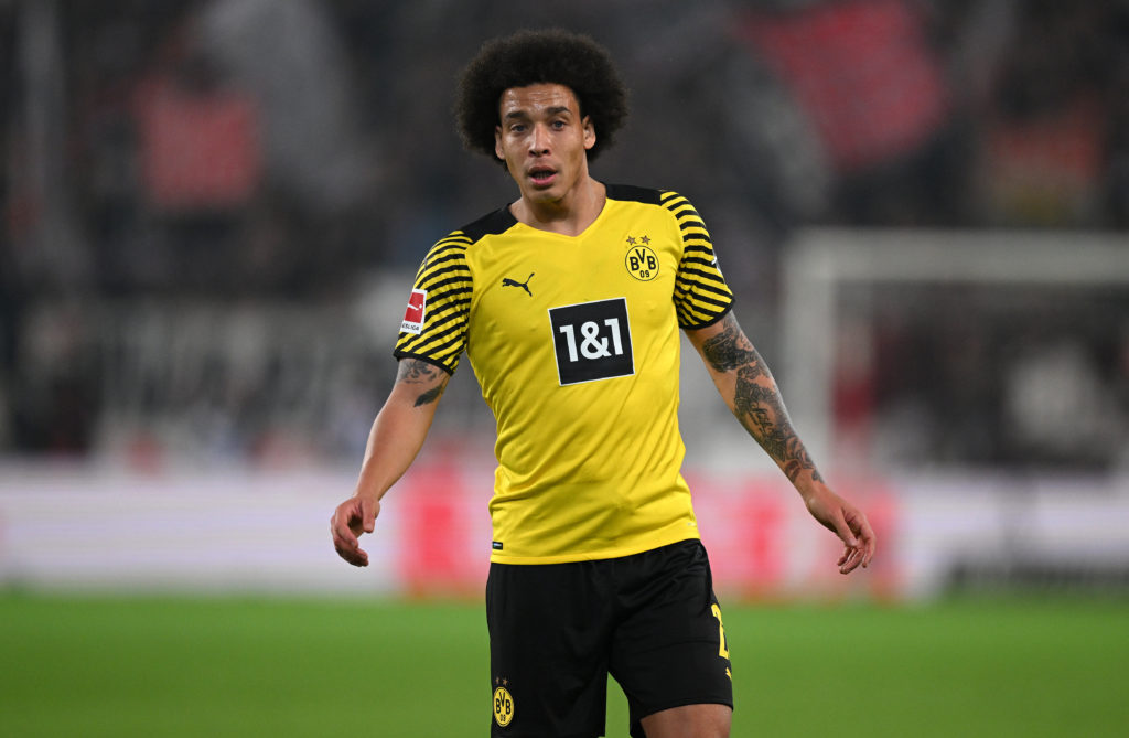 VfB Stuttgart v Borussia Dortmund - Bundesliga