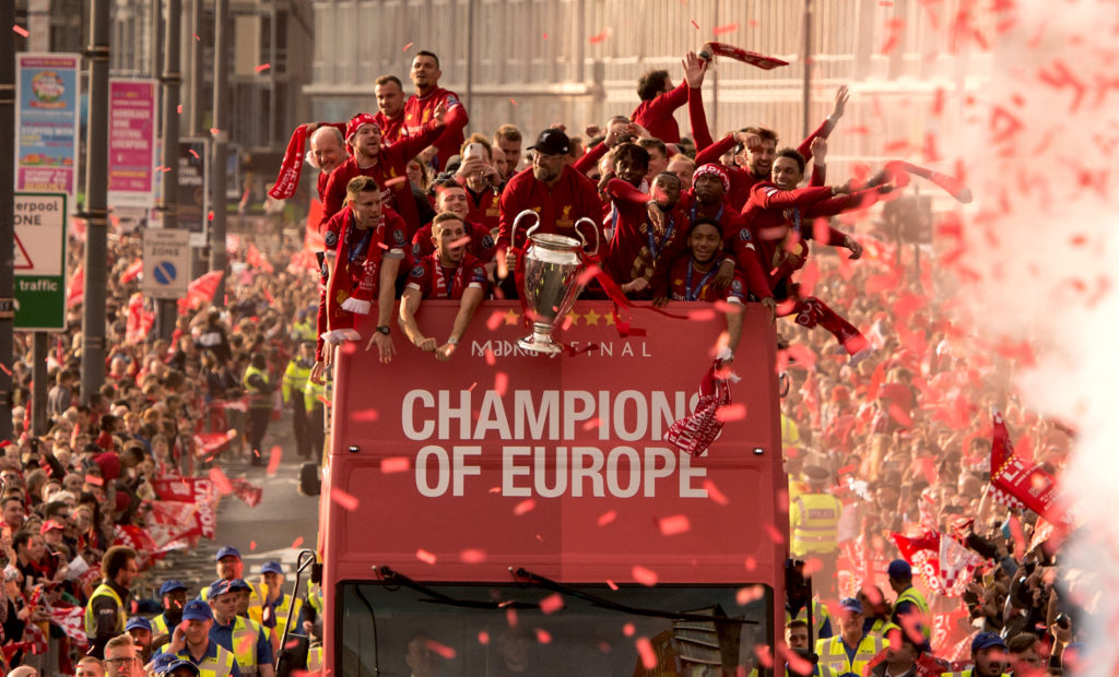 FBL-EUR-C1-ENG-LIVERPOOL-TROPHY-PARADE