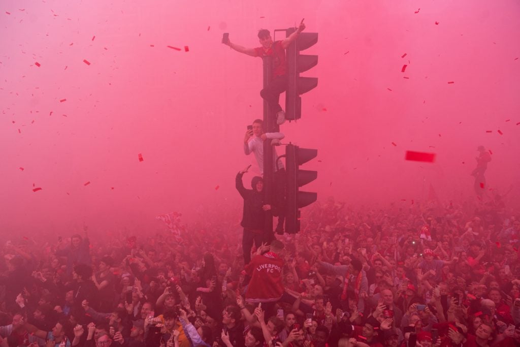 TOPSHOT-FBL-ENG-PR-LIVERPOOL-TROPHY-PARADE