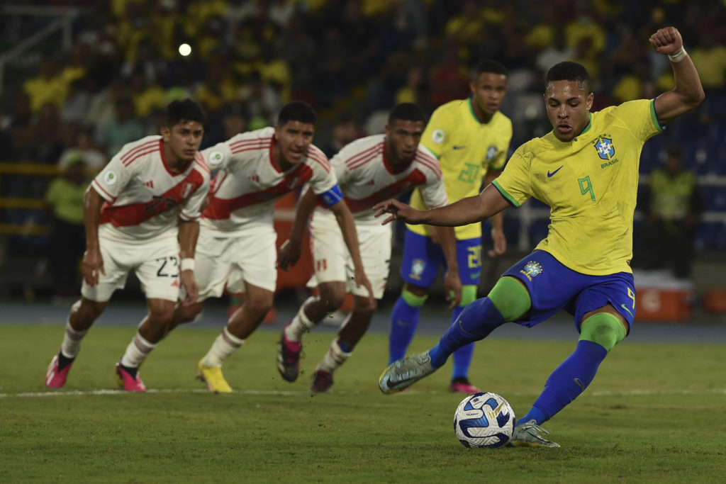 FBL-SOUTHAM-U20-BRA-PER