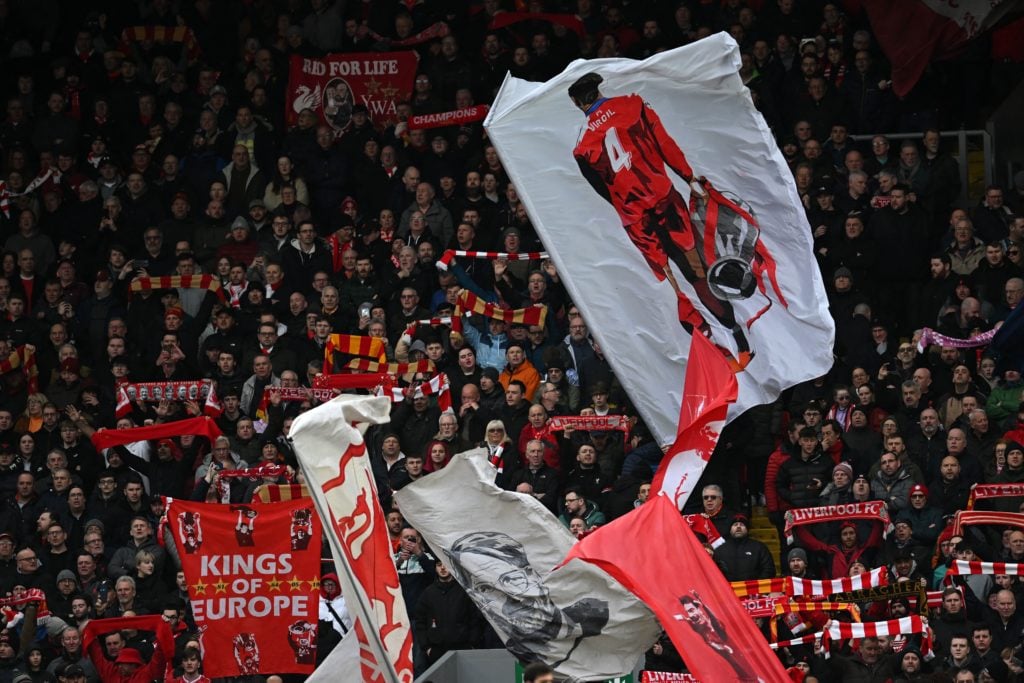 FBL-ENG-PR-LIVERPOOL-MAN UTD