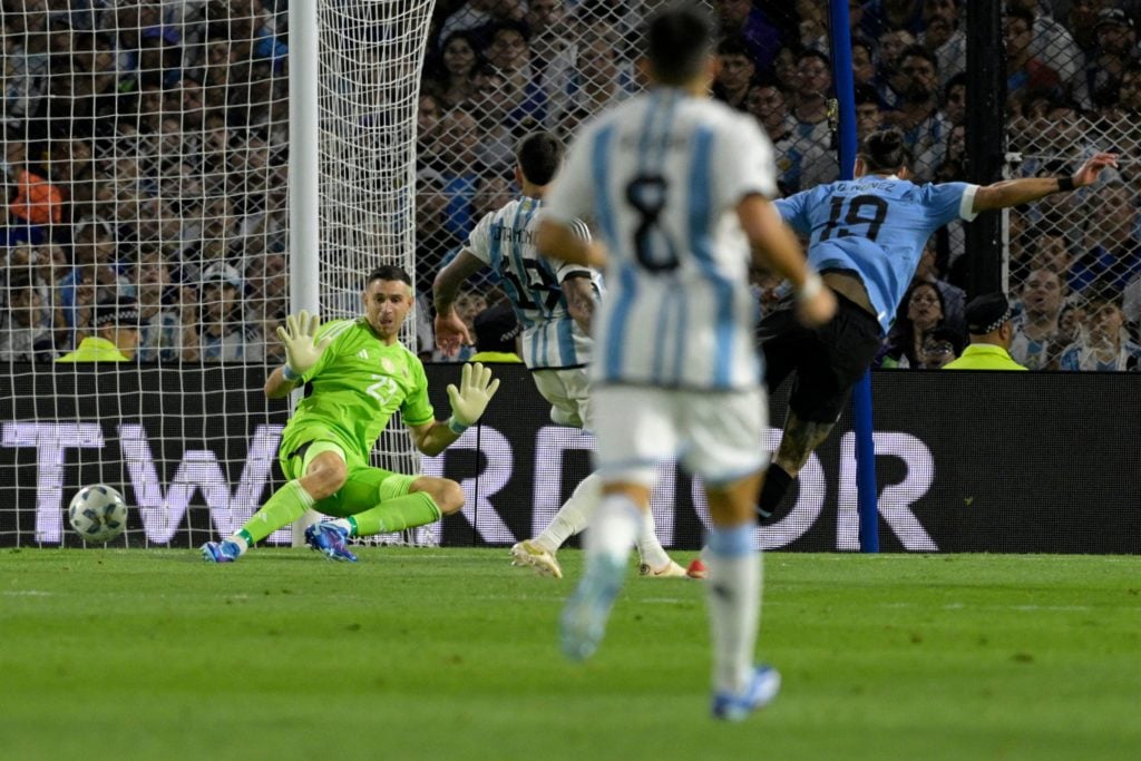 FBL-WC-2026-SAMERICA-QUALIFIERS-ARG-URU
