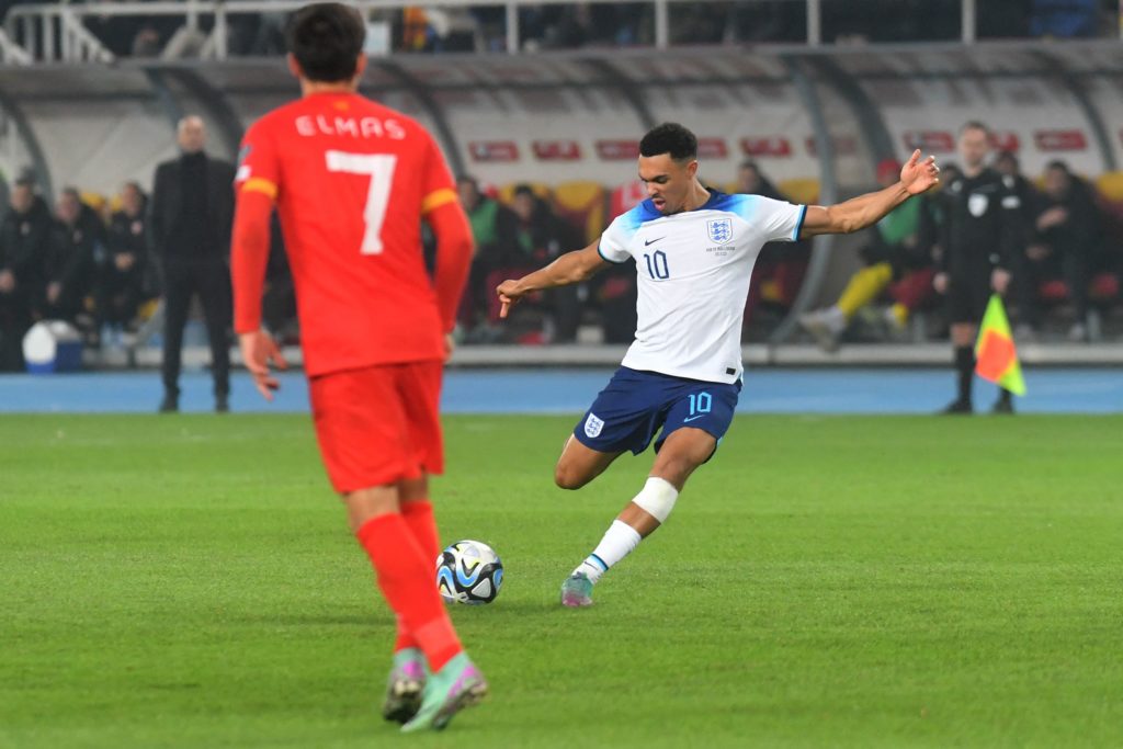 FBL-EURO-2024-QUALIFIER-MKD-ENG