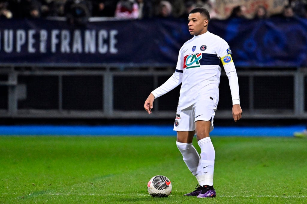 Union Sportive Reveloise v Paris Saint-Germain - French Cup