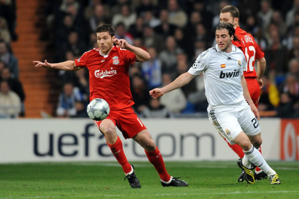 Real Madrid v Liverpool - UEFA Champions League Round of 16 1st Leg