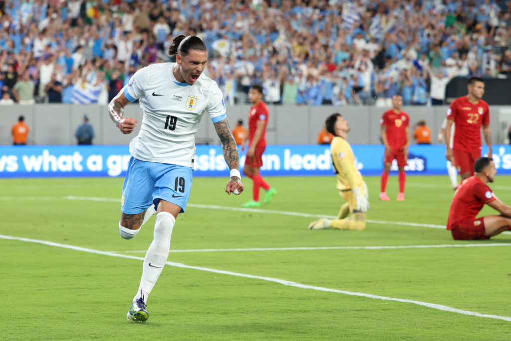 TOPSHOT-FBL-COPA AMERICA-2024-URU-BOL