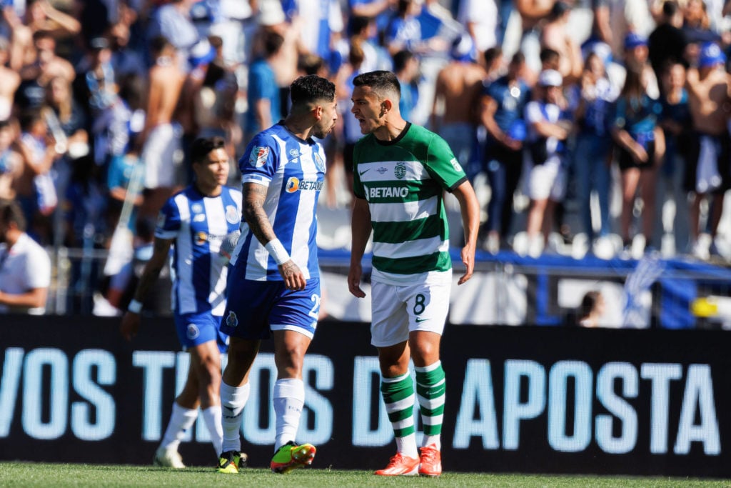 Alan Varela (FC Porto), Pedro Goncalves (Sporting CP) seen