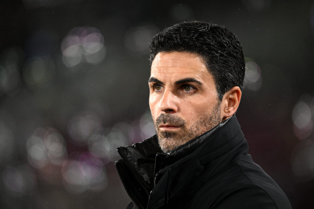 Mikel Arteta, Manager of Arsenal, looks on prior to the Premier League match between West Ham United FC and Arsenal FC at London Stadium