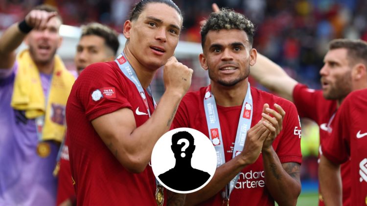 Liverpool attackers Luis Diaz and Darwin Nunez with a mystery insert