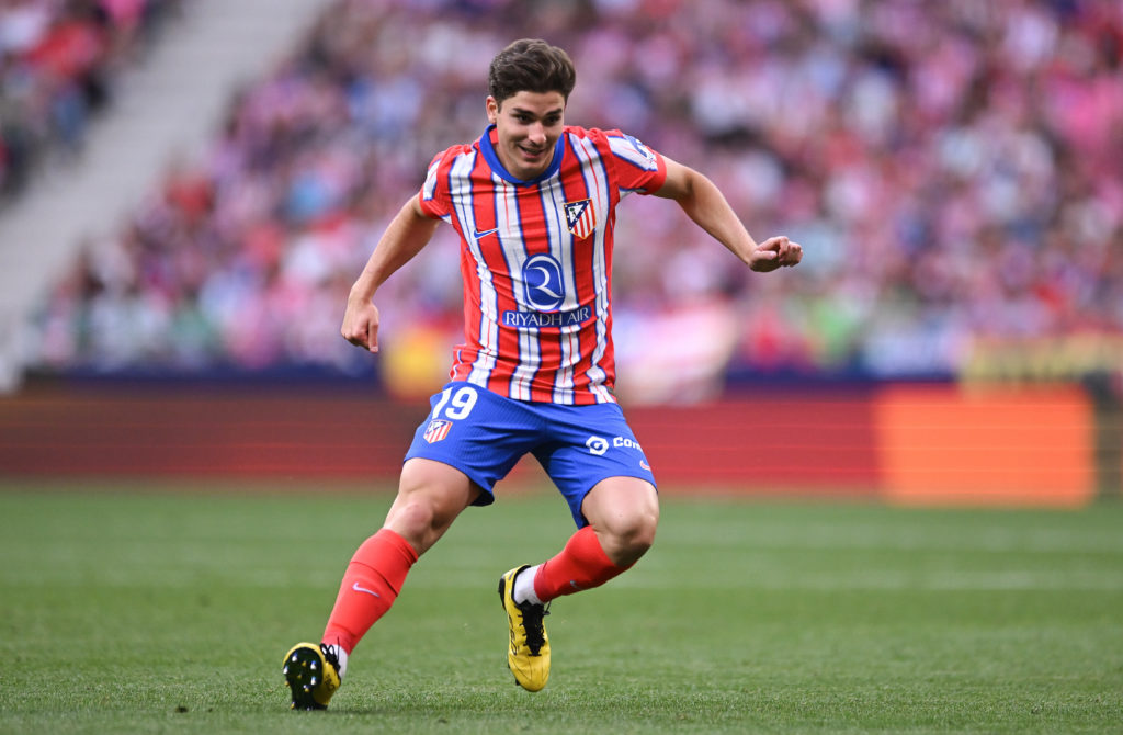 Julian Alvarez in action for Atletico de Madrid in La Liga against Real Betis.