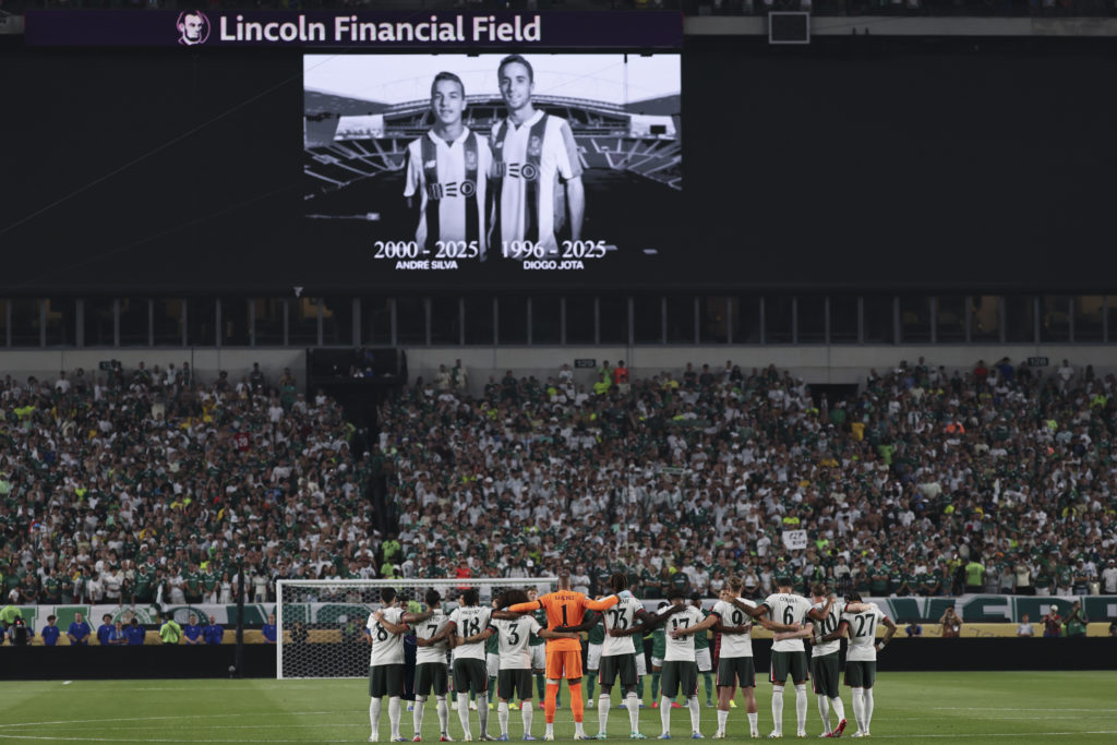 Diogo Jota and Andre Silva being remembered during the Club World Cup quarter-final between Palmeiras and Chelsea