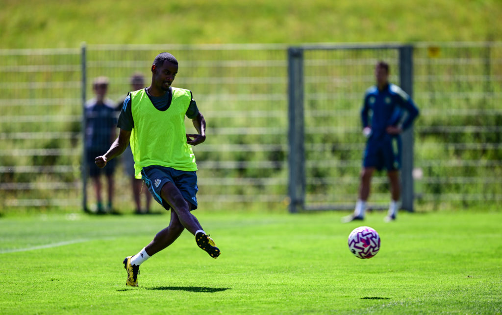 Alexander Isak shoots during a training session for Newcastle United.