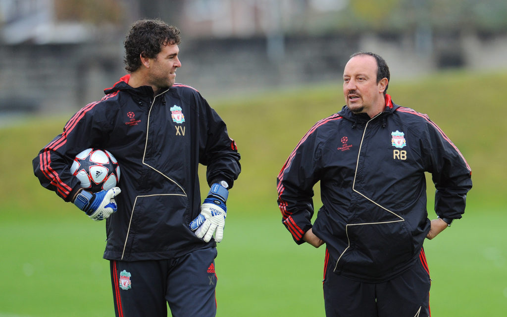 Xavi Valero and Rafa Benitez in a training session