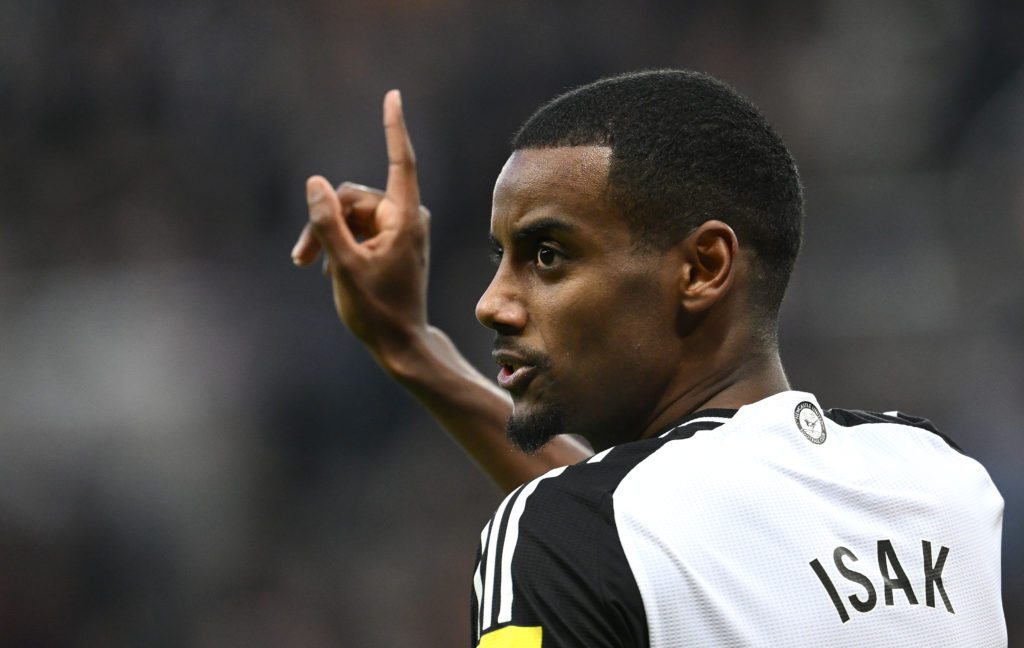 Alexander Isak wags his finger during a Premier League match between Newcastle United and Aston Villa at St James' Park.