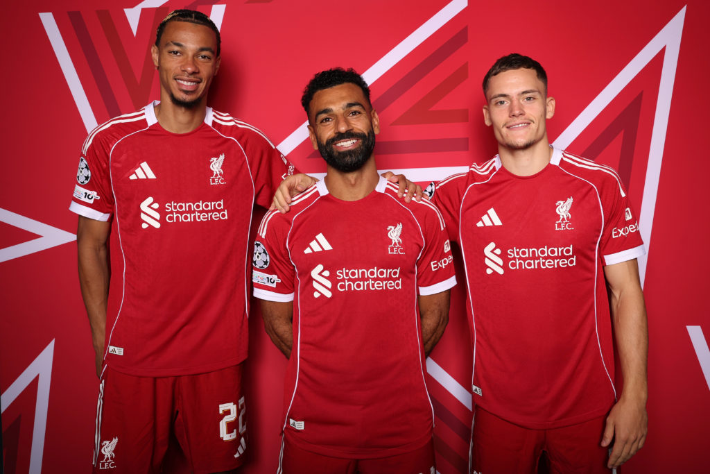 Mohamed Salah poses alongside Liverpool teammates Hugo Ekitike and Florian Wirtz