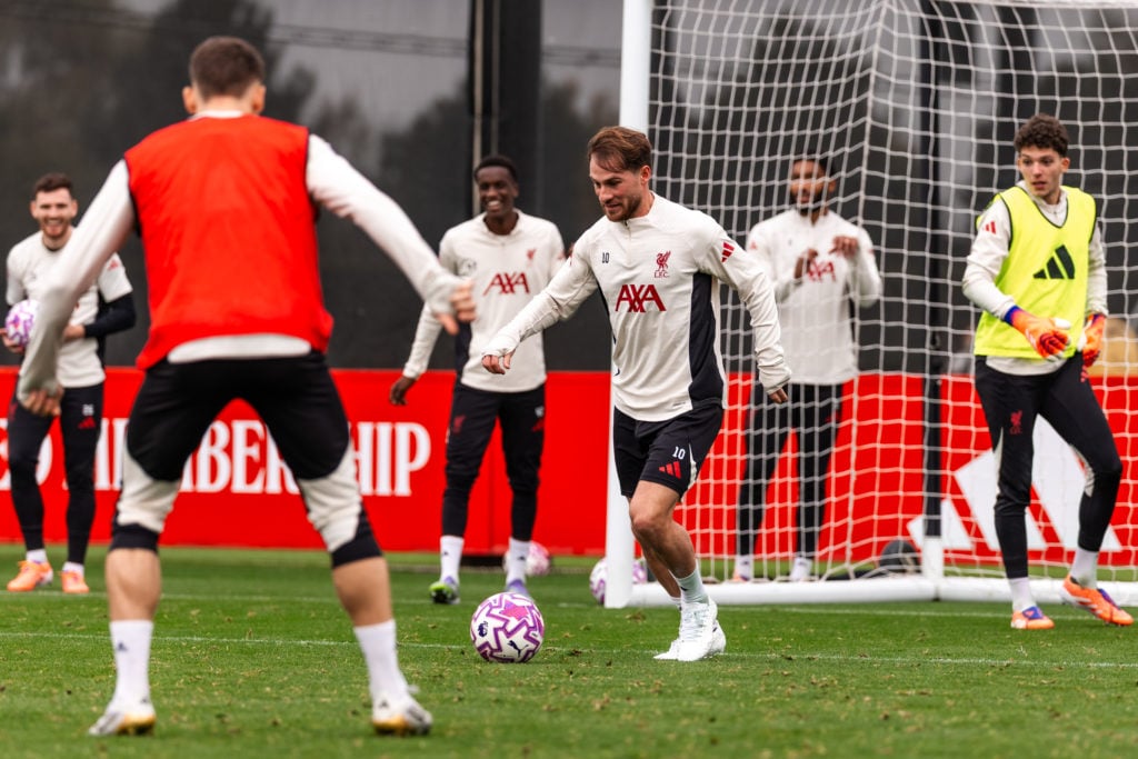 Alexis Mac Allister on the ball during a Liverpool Training Session