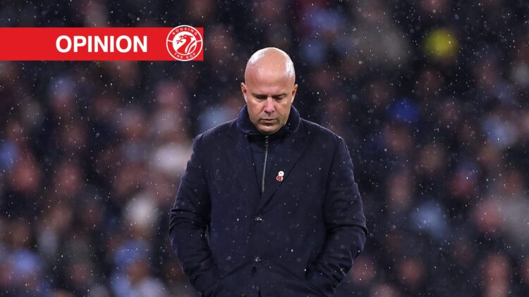 A dejected Arne Slot manager / head coach of Liverpool during the Premier League match between Manchester City and Liverpool at Etihad Stadium
