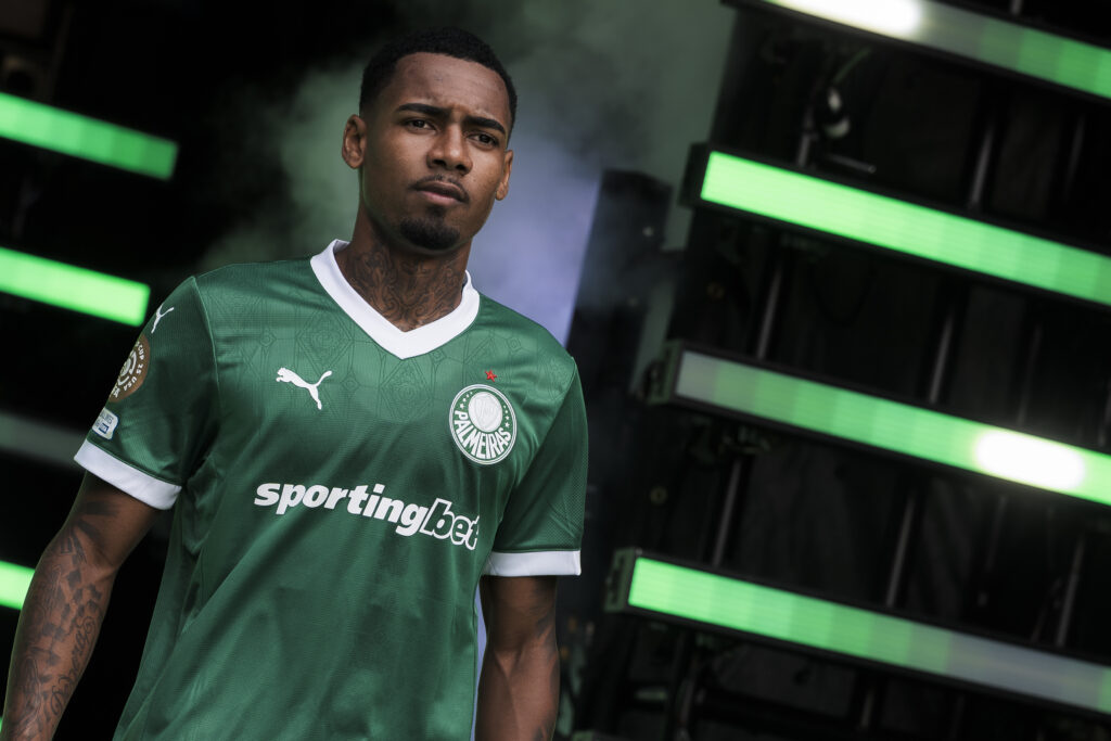Allan Andrade Elias of SE Palmeiras enters the field of play