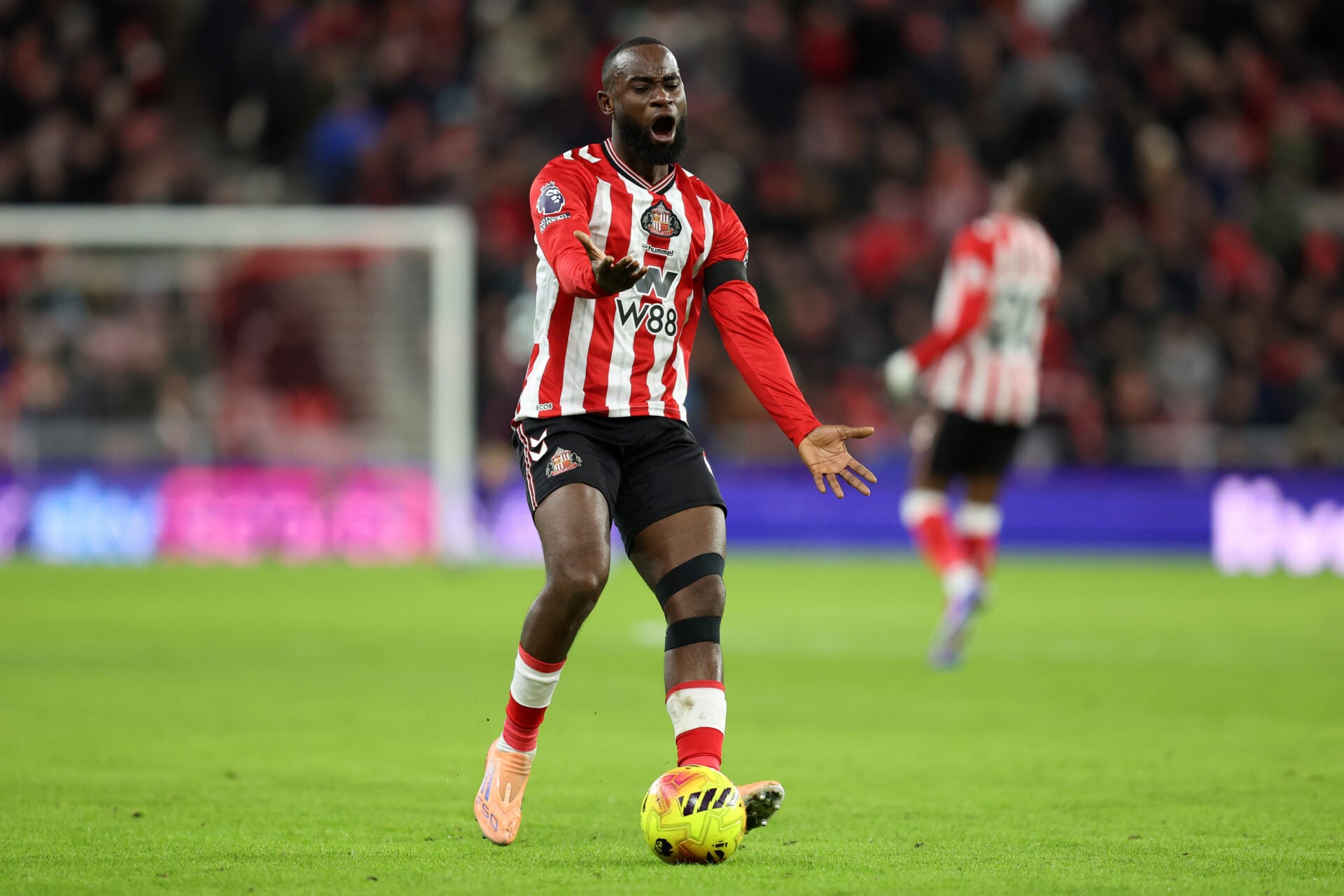Likelihood of Liverpool making move for Lutsharel Geertruida this summer explained